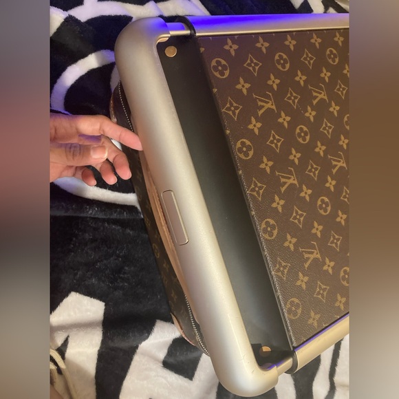 💯% Authentic LOUIS VUITTON Horizon carry on luggage - Picture 14 of 14